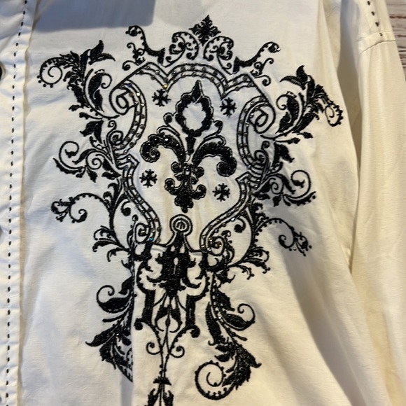 Victorious Embellished Button Down Shirt Size L - Picture 2 of 7